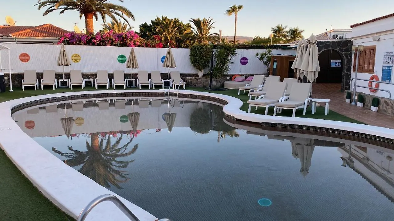 *** Holiday park Rainbow Golf Bungalows, Gay Men-Only Resort Maspalomas  Spain